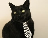 在一次关键比赛里,他用连续的抢断和抢篮板,带领球队取得“逆转”胜利!