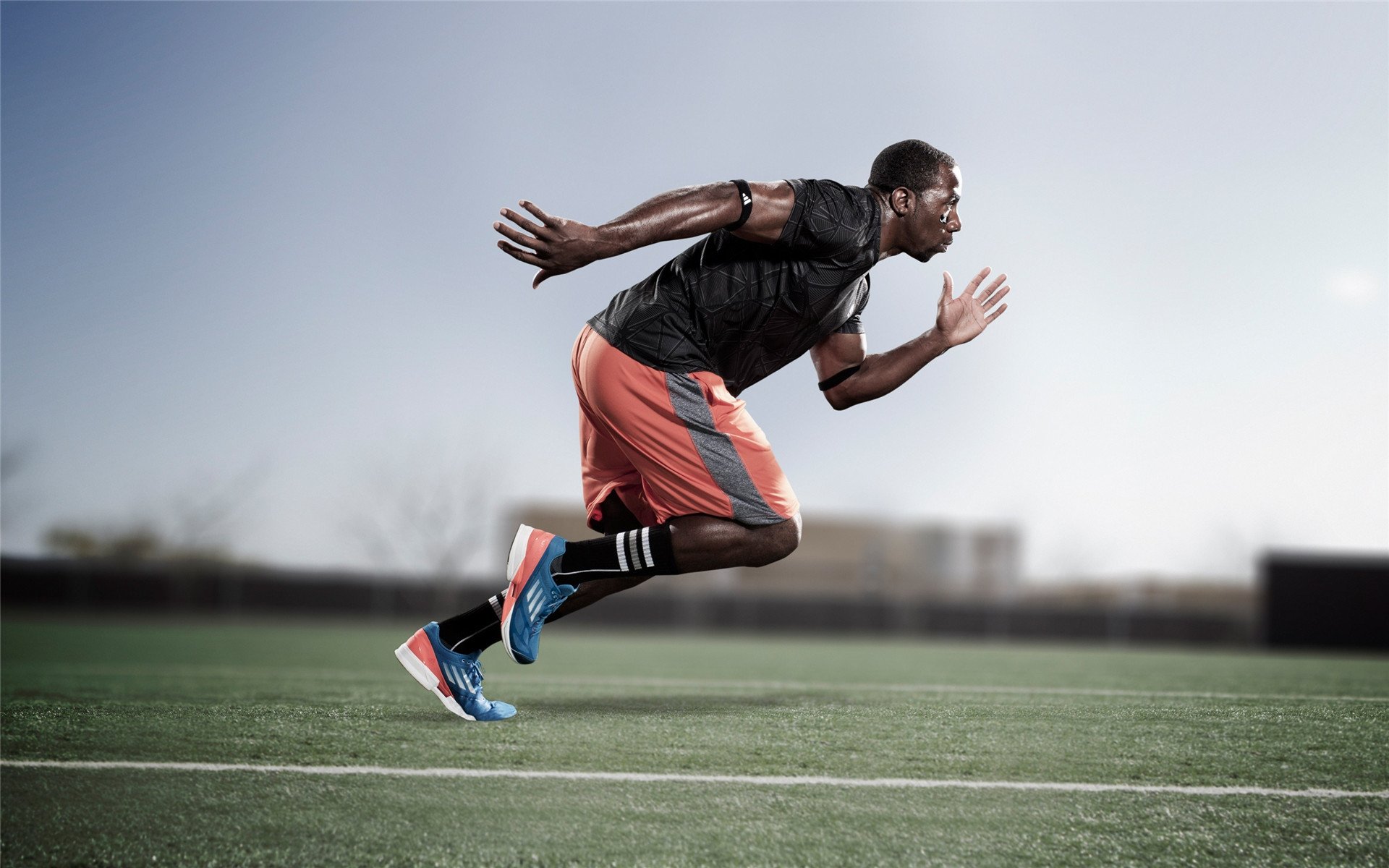 kaiyun网站-足球比赛中球员技术得到认可与称赞，足球比赛中球员技术得到认可与称赞怎么写