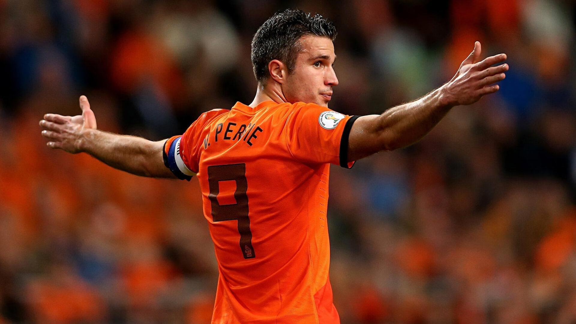 世俱杯裁判争议不断，比赛结果引发讨论，世俱杯2022